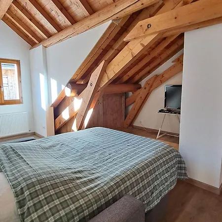 4* Pour 8 Pers, Animaux Acceptes, Parking Et Wifi * Valloire
